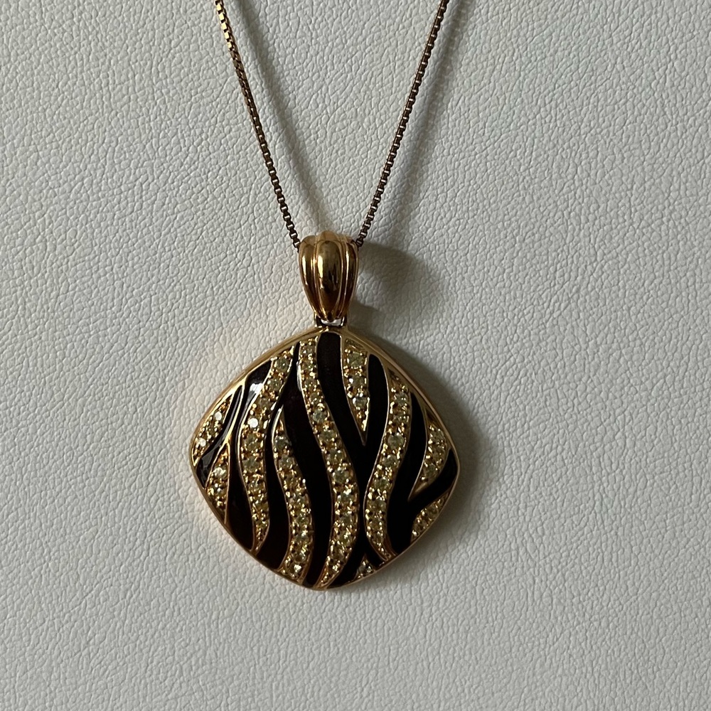 Technibond Pendant and Chain